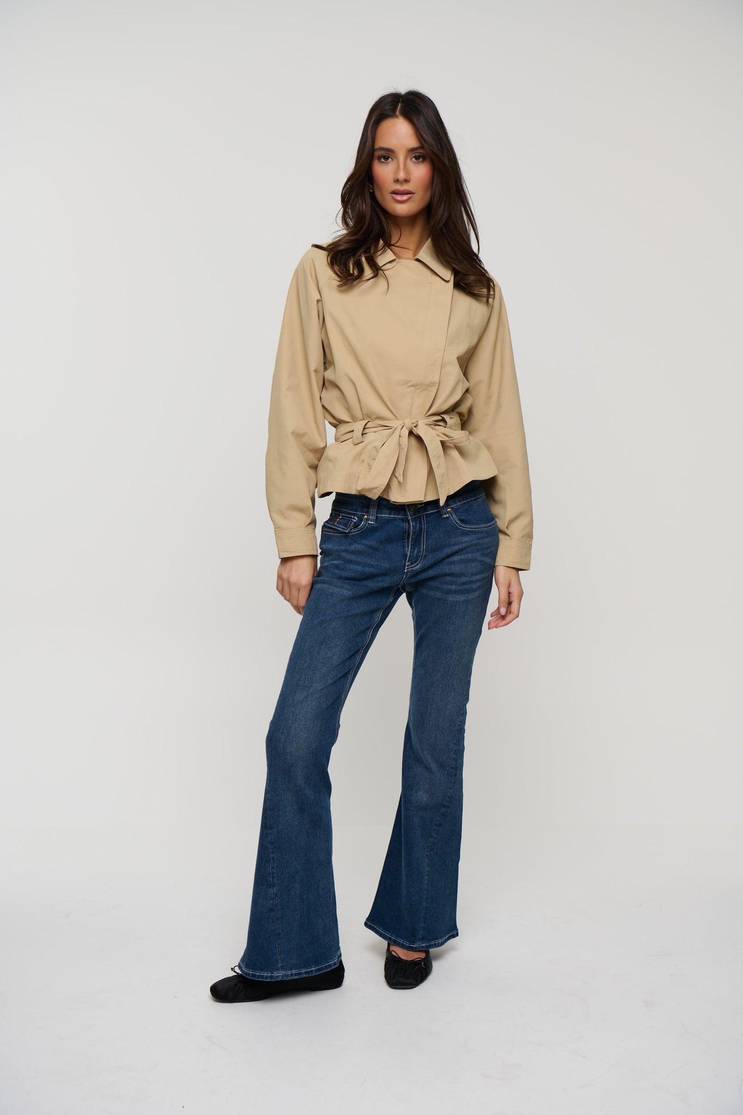 Gigi Cropped Trench Beige