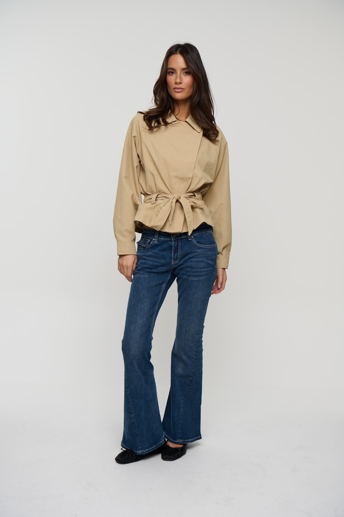 Gigi Cropped Trench Beige