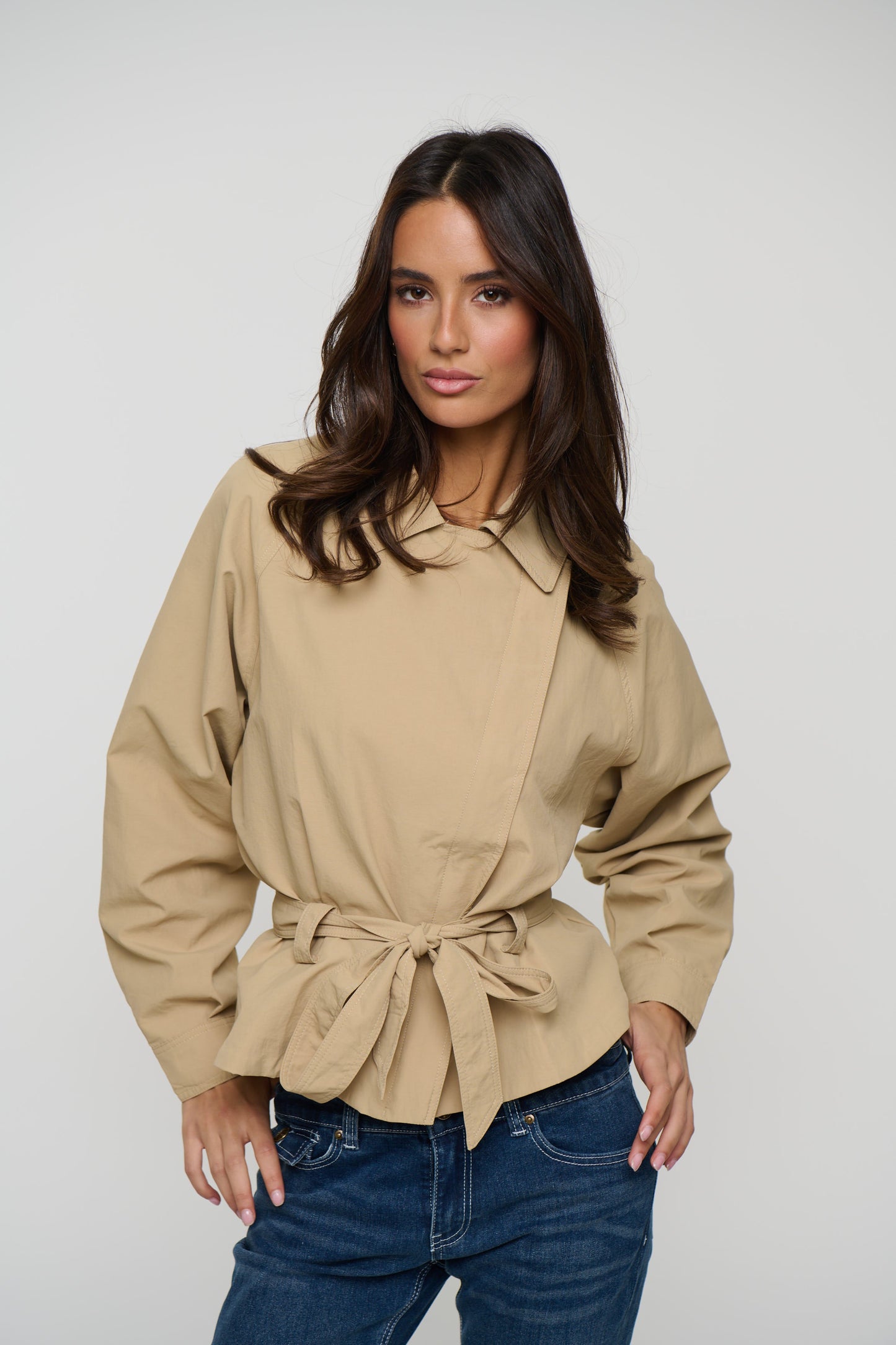 Gigi Cropped Trench Beige