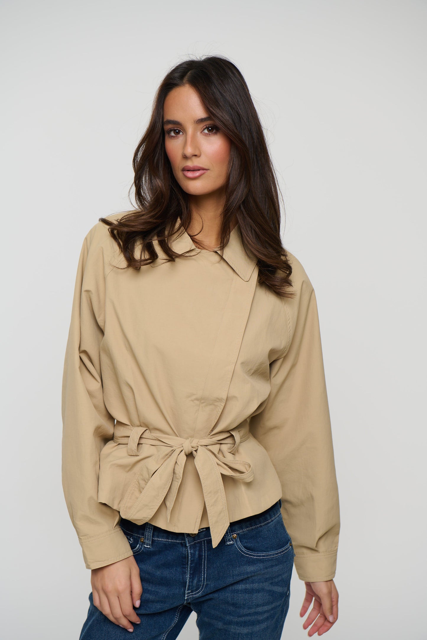 Gigi Cropped Trench Beige