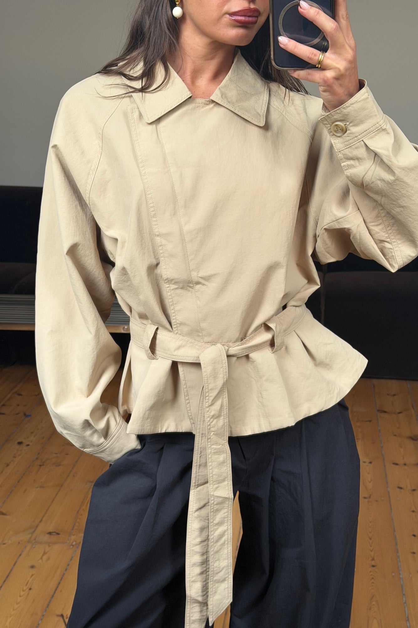 Gigi Cropped Trench Beige
