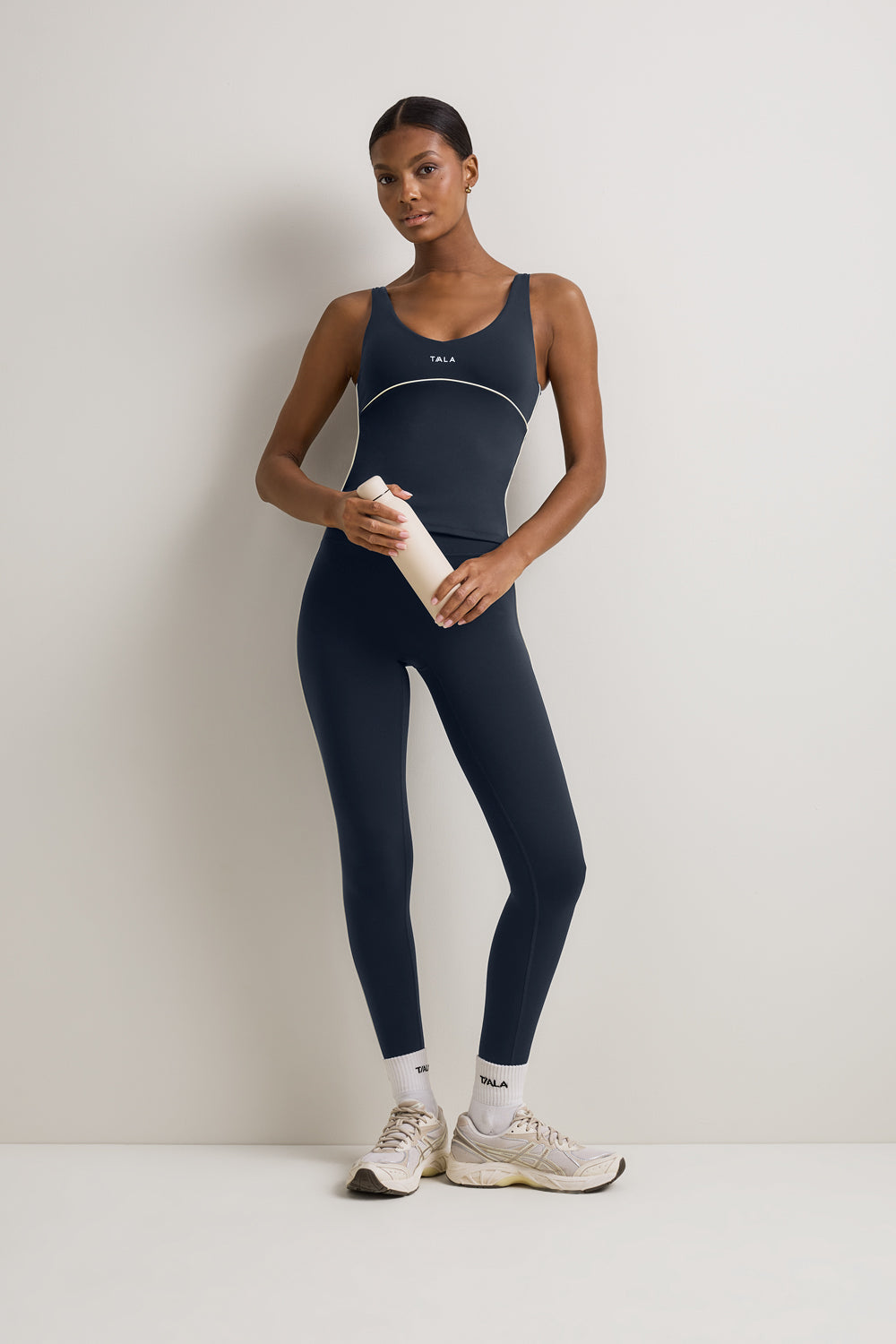 SkinLuxe Contrast Piping Vest - Midnight Navy