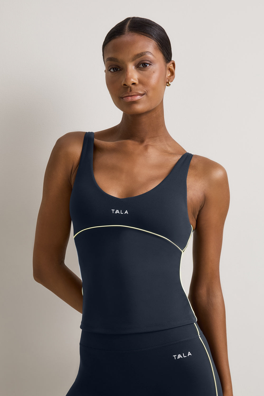 SkinLuxe Contrast Piping Vest - Midnight Navy